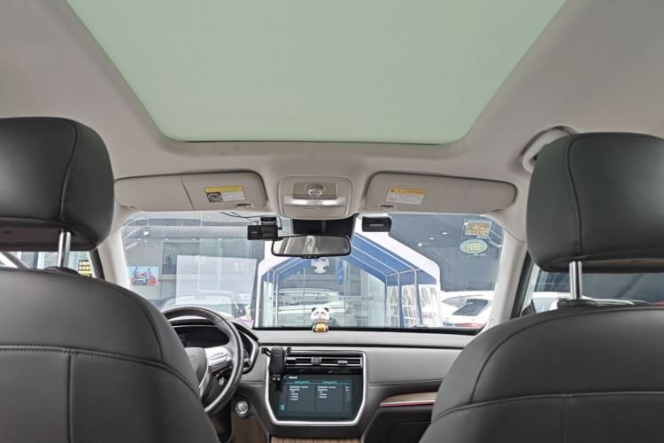 Used Roewe RX8 2018 30T Smart Connectivity All-Wheel Drive Supreme Edition Headliner