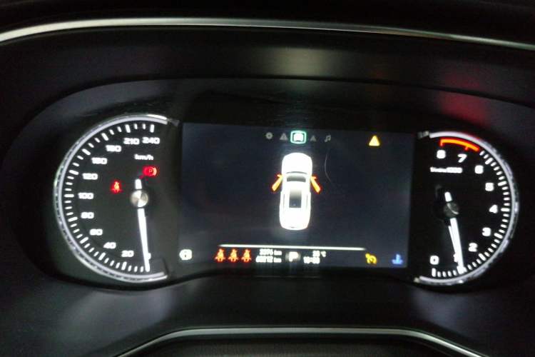 Used Roewe RX8 2018 30T Smart Connectivity Two-Wheel Drive Supreme Edition Instrument Cluster