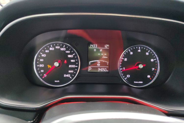Used Roewe RX8 2018 30T Two-Wheel Drive Flagship Edition Instrument Cluster