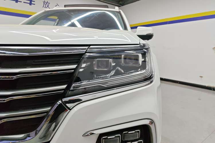 Used Roewe RX8 2018 30T Smart Connectivity Two-Wheel Drive Flagship Edition Left Front Headlight