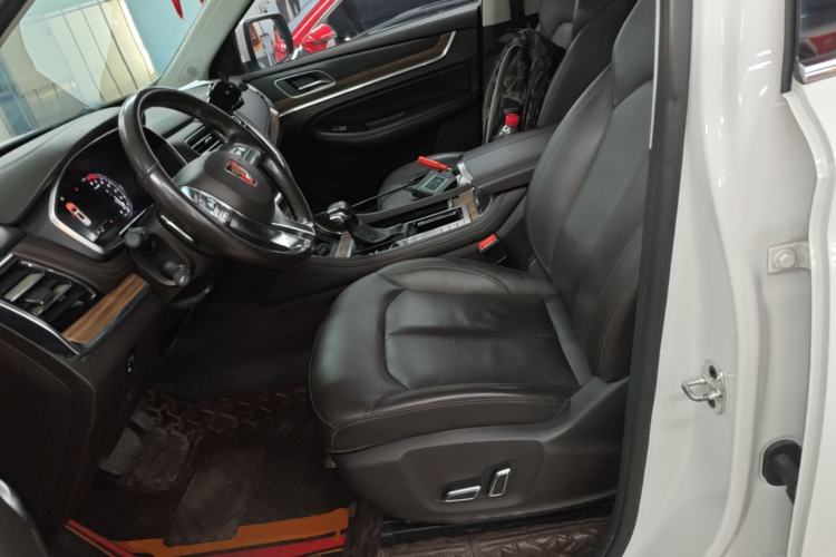 Used Roewe RX8 2018 30T Smart Connectivity Two-Wheel Drive Supreme Edition Left Front Seat