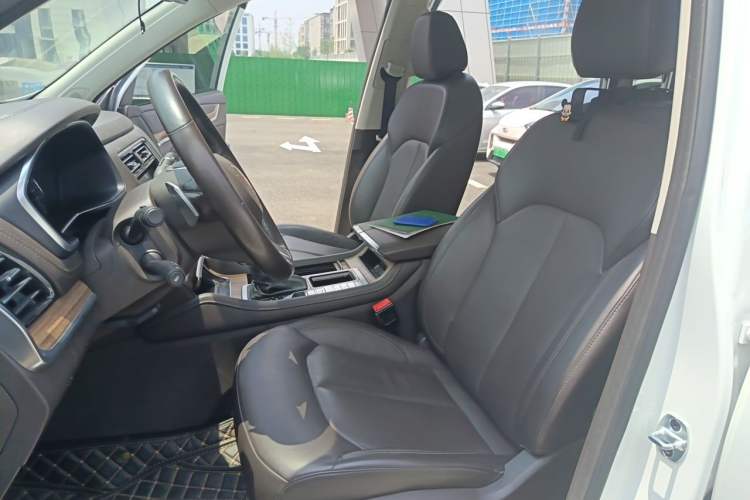 Used Roewe RX8 2018 30T Smart Connectivity Two-Wheel Drive Flagship Edition Left Front Seat