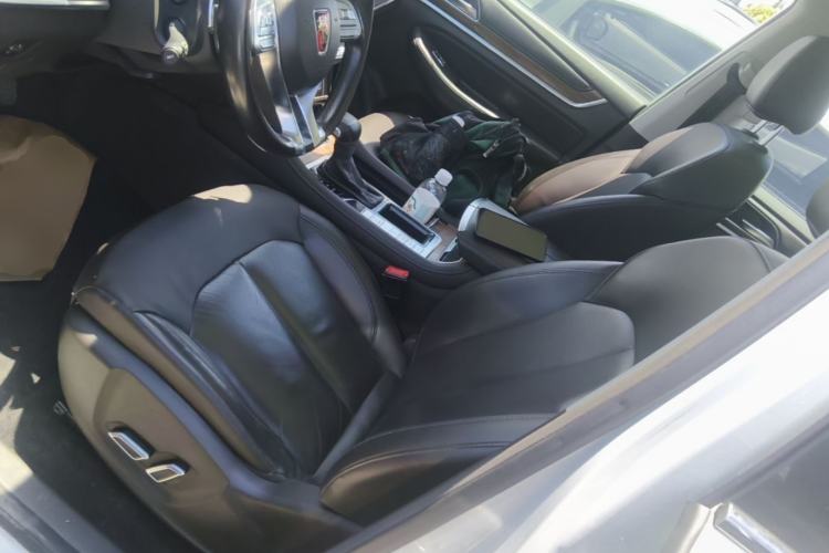 Used Roewe RX8 2018 30T Smart Connectivity Two-Wheel Drive Supreme Edition Left Front Seat