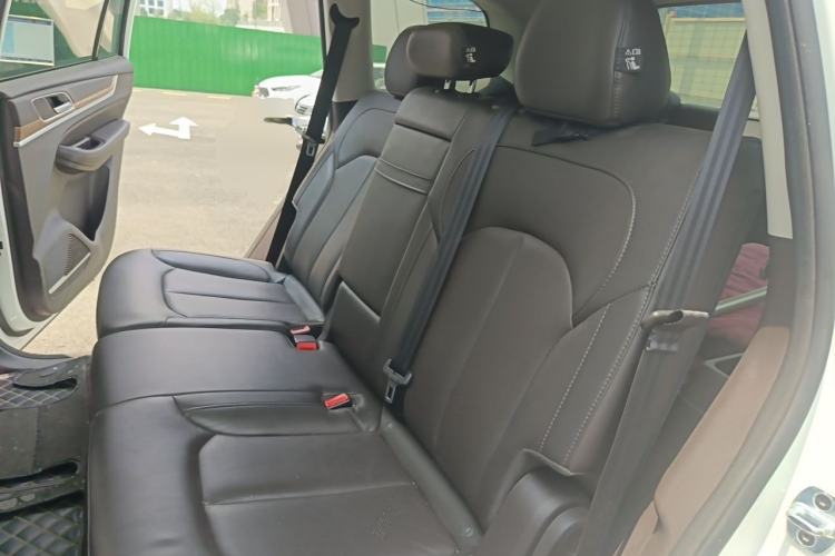 Used Roewe RX8 2018 30T Smart Connectivity Two-Wheel Drive Flagship Edition Left Rear Seat