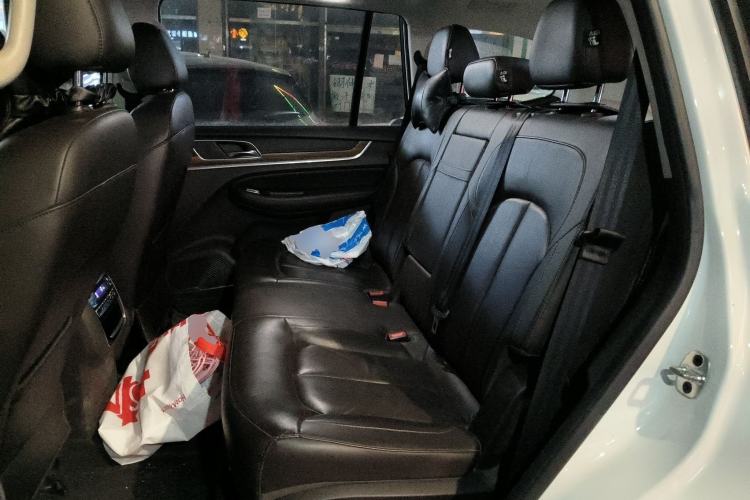 Used Roewe RX8 2018 30T Smart Connectivity Four-Wheel Drive Flagship Edition Left Rear Seat