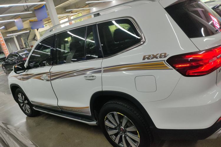 Used Roewe RX8 2018 30T Smart Connectivity Two-Wheel Drive Flagship Edition Left Side