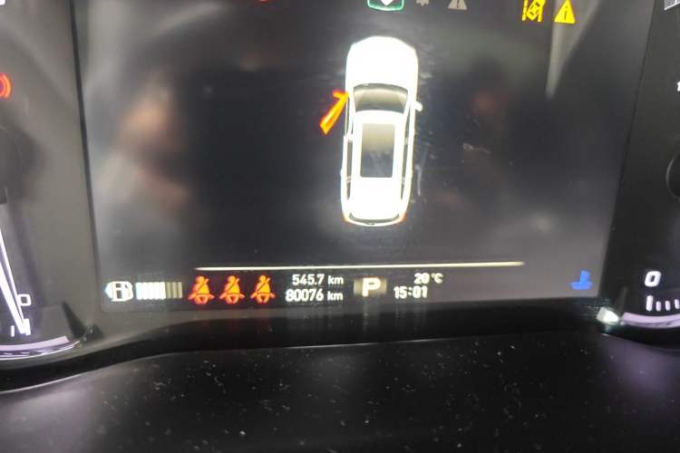 Used Roewe RX8 2018 30T Smart Connectivity Two-Wheel Drive Flagship Edition Odometer Close Up