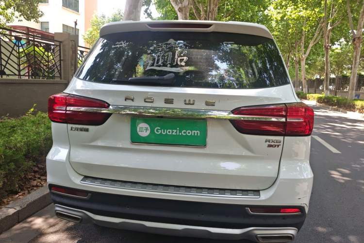 Used Roewe RX8 2018 30T Smart Connectivity Two-Wheel Drive Flagship Edition Rear