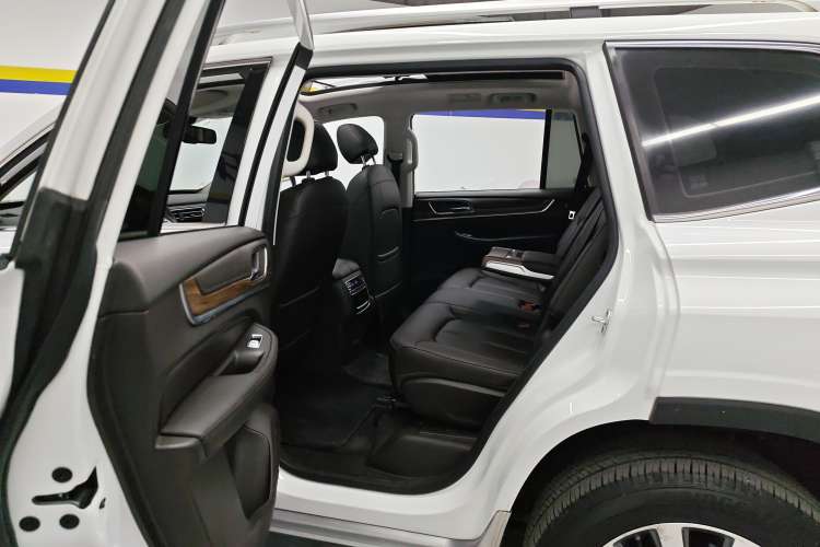 Used Roewe RX8 2018 30T Smart Connectivity Two-Wheel Drive Flagship Edition Right Rear Seat