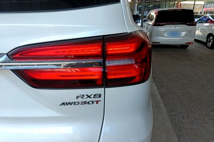Used Roewe RX8 2018 30T Smart Connectivity All-Wheel Drive Supreme Edition Right Rear Taillight