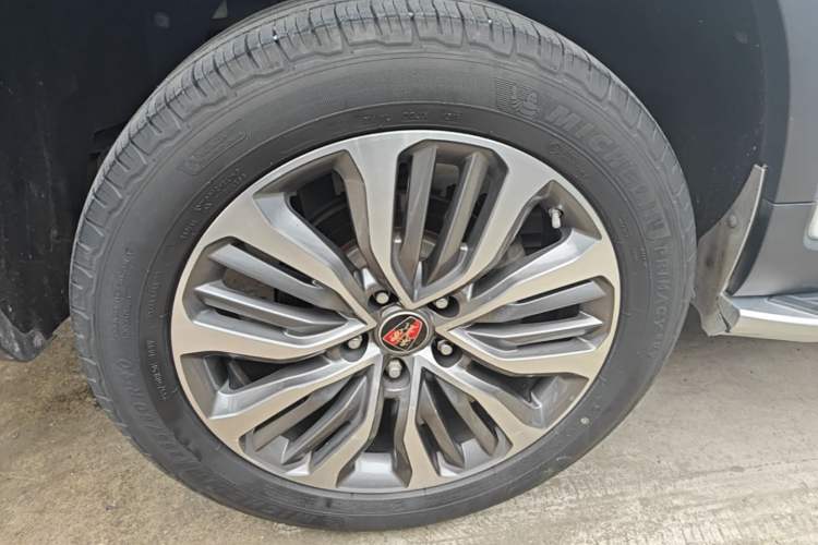 Used Roewe RX8 2018 30T Smart Connectivity All-Wheel Drive Supreme Edition Right Rear Wheel Hub