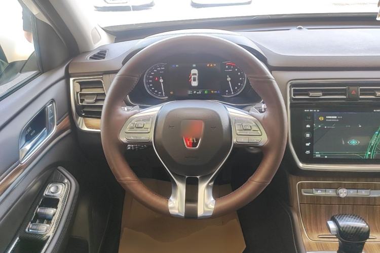 Used Roewe RX8 2018 30T Smart Connectivity All-Wheel Drive Supreme Edition Steering Wheel