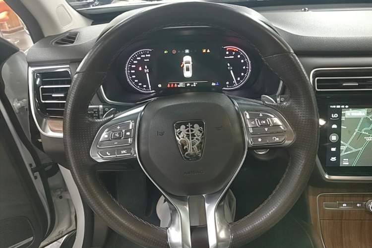 Used Roewe RX8 2018 30T Smart Connectivity All-Wheel Drive Supreme Edition Steering Wheel