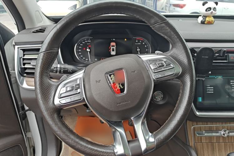 Used Roewe RX8 2018 30T Smart Connectivity All-Wheel Drive Supreme Edition Steering Wheel