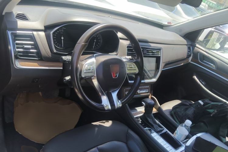 Used Roewe RX8 2018 30T Smart Connectivity Two-Wheel Drive Supreme Edition Steering Wheel