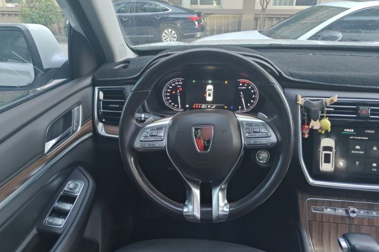 Used Roewe RX8 2018 30T Smart Connectivity Two-Wheel Drive Flagship Edition Steering Wheel