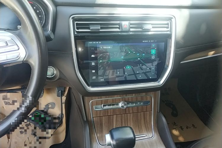 Used Roewe RX8 2019 30T Smart Connectivity Two-Wheel Drive Supreme Flagship Edition Audio And AC Panel