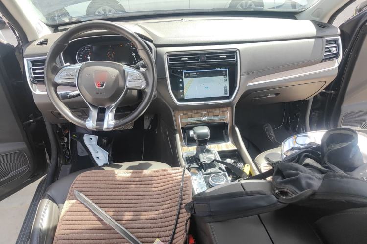 Used Roewe RX8 2019 30T Smart Connectivity Four-Wheel Drive Supreme Flagship Edition Center Console