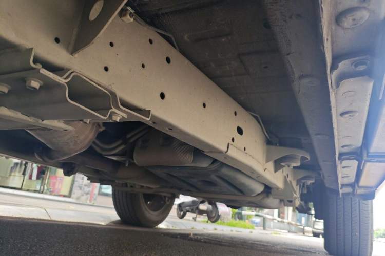 Used Roewe RX8 2019 30T Smart Connectivity Two-Wheel Drive Supreme Flagship Edition Chassis Front Left
