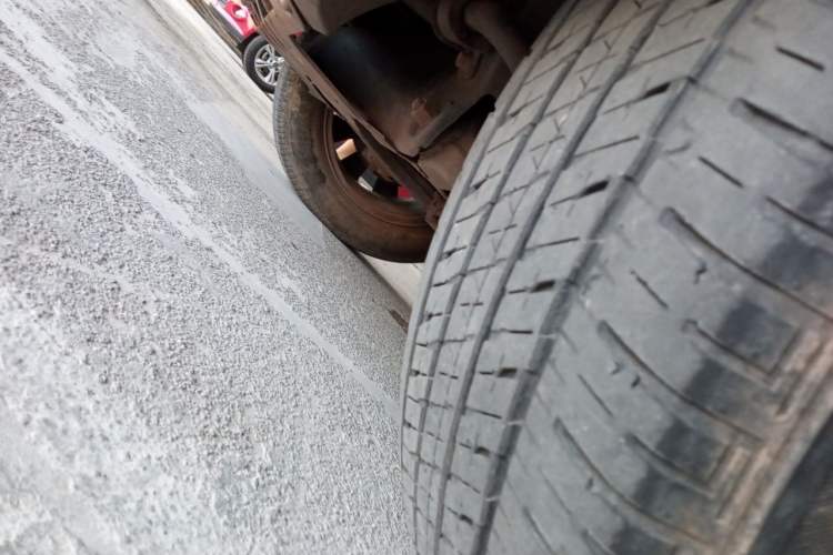 Used Roewe RX8 2019 30T Smart Connectivity Two-Wheel Drive Supreme Flagship Edition Chassis Front Left