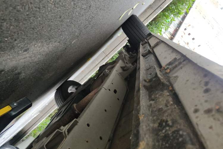 Used Roewe RX8 2019 30T Smart Connectivity Two-Wheel Drive Supreme Flagship Edition Chassis Front Right