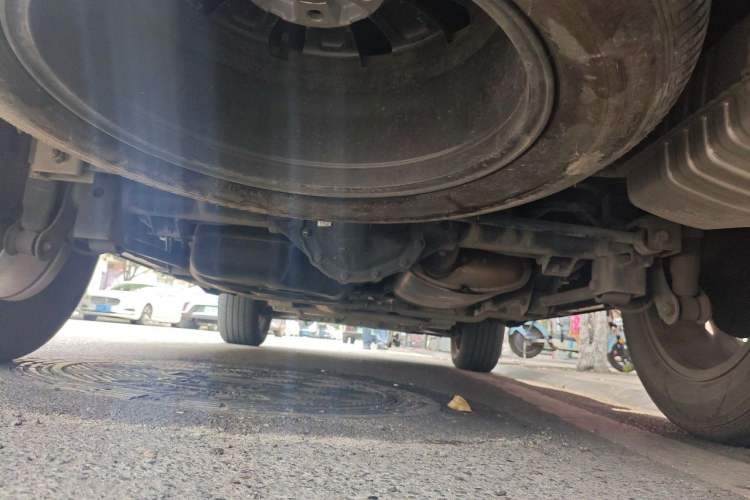 Used Roewe RX8 2019 30T Smart Connectivity Two-Wheel Drive Supreme Flagship Edition Chassis Rear