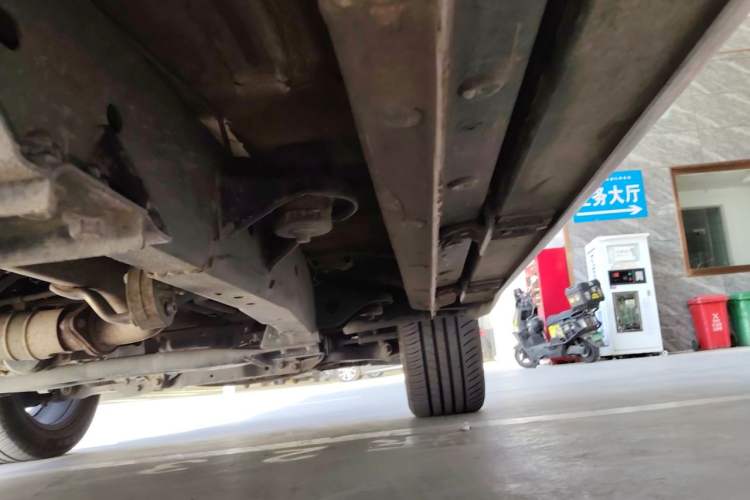 Used Roewe RX8 2019 30T Smart Connectivity Four-Wheel Drive Supreme Flagship Edition Chassis Rear Right