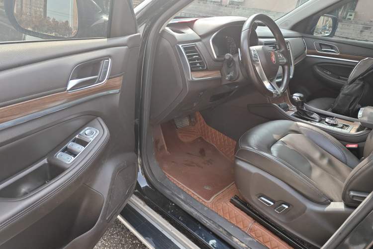 Used Roewe RX8 2019 30T Smart Connectivity Four-Wheel Drive Supreme Flagship Edition Driver Seat