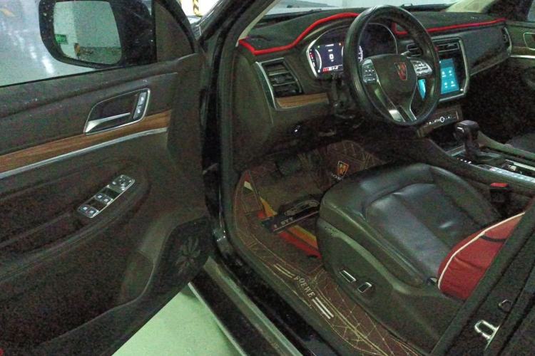 Used Roewe RX8 2019 30T Smart Connectivity Two-Wheel Drive Supreme Flagship Edition Driver Seat