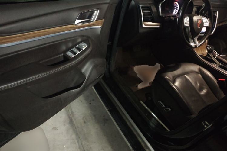 Used Roewe RX8 2019 30T Smart Connectivity Two-Wheel Drive Supreme Flagship Edition Driver Seat