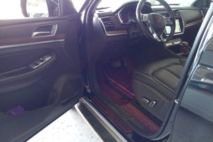 Used Roewe RX8 2019 30T Smart Connectivity Two-Wheel Drive Supreme Flagship Edition Driver Seat