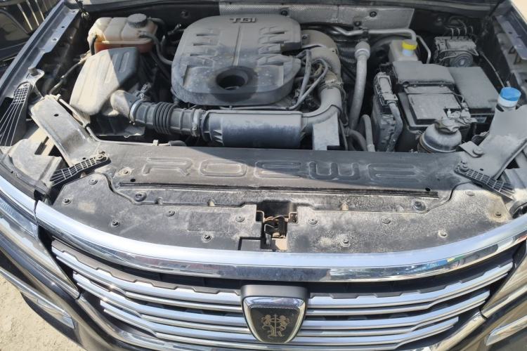 Used Roewe RX8 2019 30T Smart Connectivity Four-Wheel Drive Supreme Flagship Edition Engine Bay