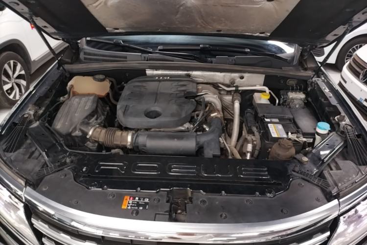 Used Roewe RX8 2019 30T Smart Connectivity Two-Wheel Drive Supreme Flagship Edition Engine Bay
