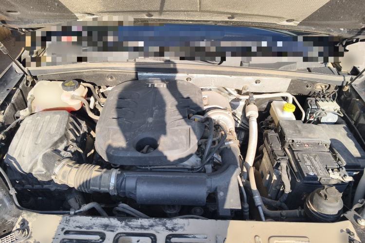 Used Roewe RX8 2019 30T Smart Connectivity Two-Wheel Drive Supreme Flagship Edition Engine Bay