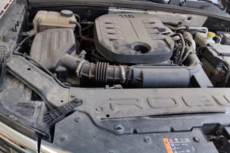 Used Roewe RX8 2019 30T Smart Connectivity Four-Wheel Drive Supreme Flagship Edition Engine Bay Right