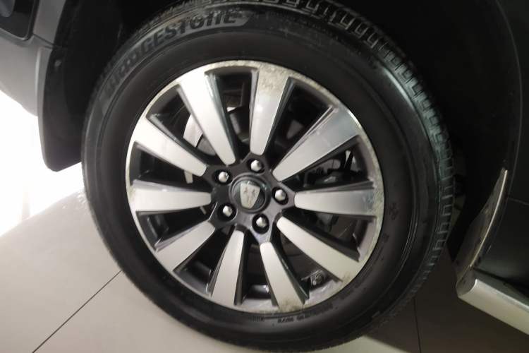Used Roewe RX8 2019 30T Smart Connectivity Two-Wheel Drive Supreme Flagship Edition Exterior 3