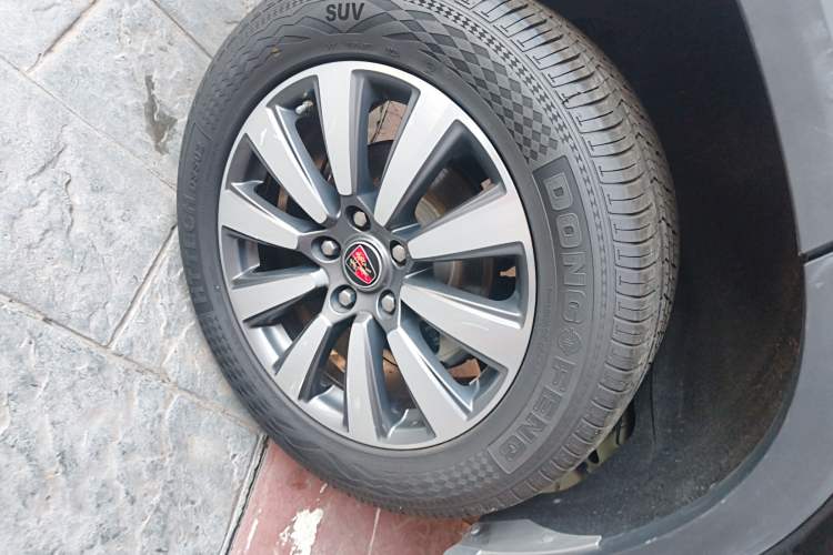 Used Roewe RX8 2019 30T Smart Connectivity Two-Wheel Drive Supreme Flagship Edition Exterior 8