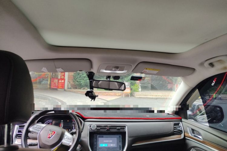 Used Roewe RX8 2019 30T Smart Connectivity Two-Wheel Drive Supreme Flagship Edition Headliner