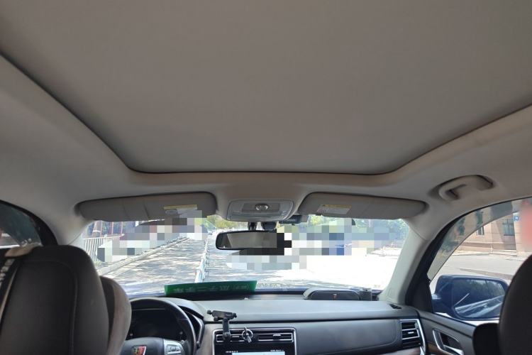 Used Roewe RX8 2019 30T Smart Connectivity Four-Wheel Drive Supreme Flagship Edition Headliner