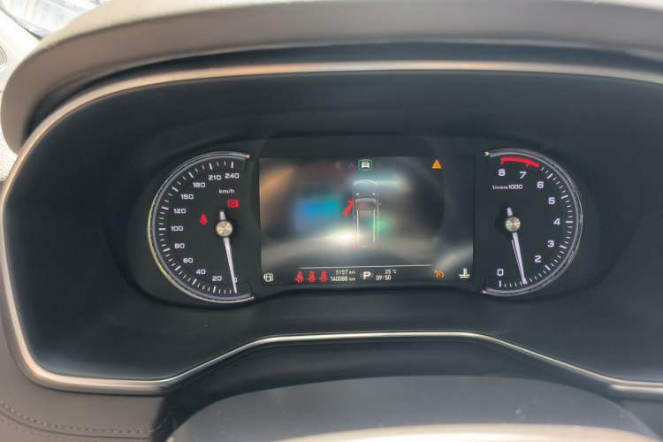 Used Roewe RX8 2019 30T Smart Connectivity Two-Wheel Drive Supreme Flagship Edition Instrument Cluster
