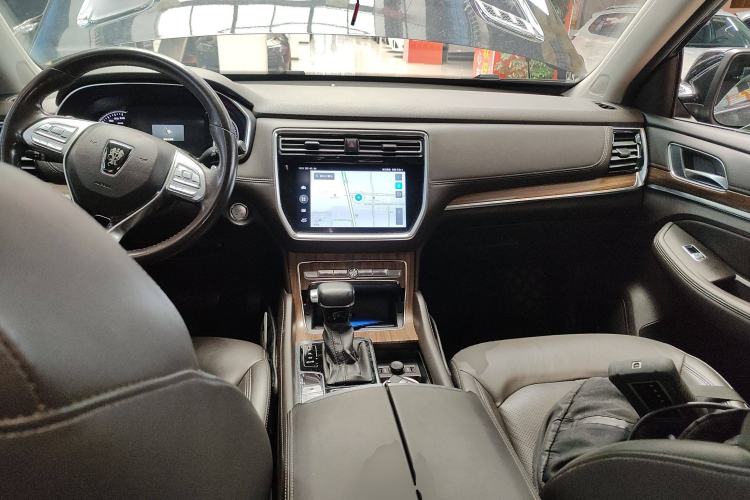 Used Roewe RX8 2019 30T Smart Connectivity Two-Wheel Drive Supreme Flagship Edition Interior 2