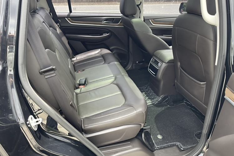 Used Roewe RX8 2019 30T Smart Connectivity Two-Wheel Drive Supreme Flagship Edition Interior 5