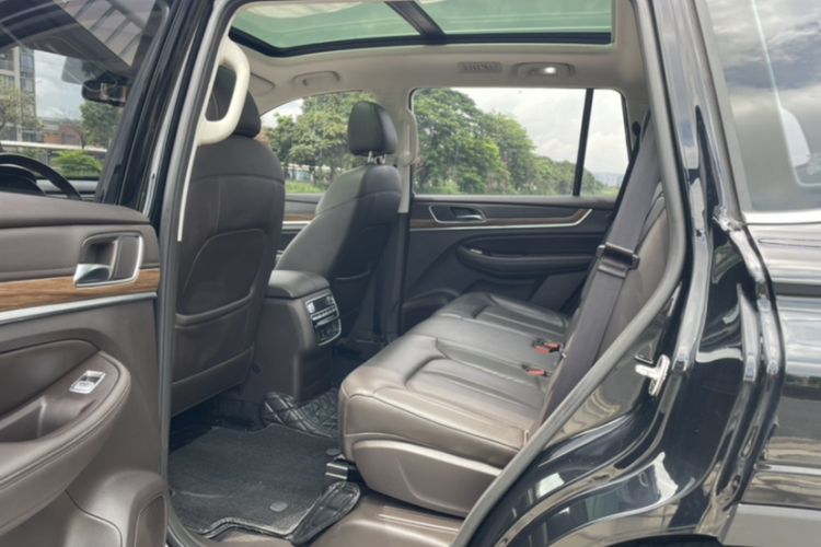 Used Roewe RX8 2019 30T Smart Connectivity Two-Wheel Drive Supreme Flagship Edition Interior 6
