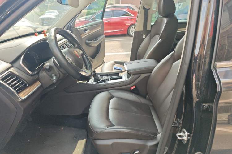 Used Roewe RX8 2019 30T Smart Connectivity Two-Wheel Drive Supreme Flagship Edition Left Front Seat