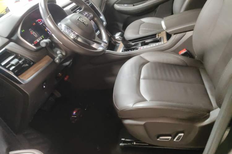 Used Roewe RX8 2019 30T Smart Connectivity Two-Wheel Drive Supreme Flagship Edition Left Front Seat