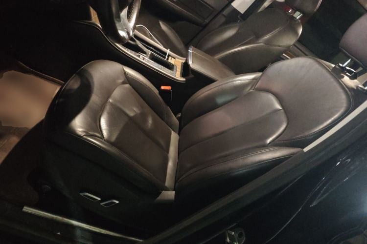 Used Roewe RX8 2019 30T Smart Connectivity Two-Wheel Drive Supreme Flagship Edition Left Front Seat