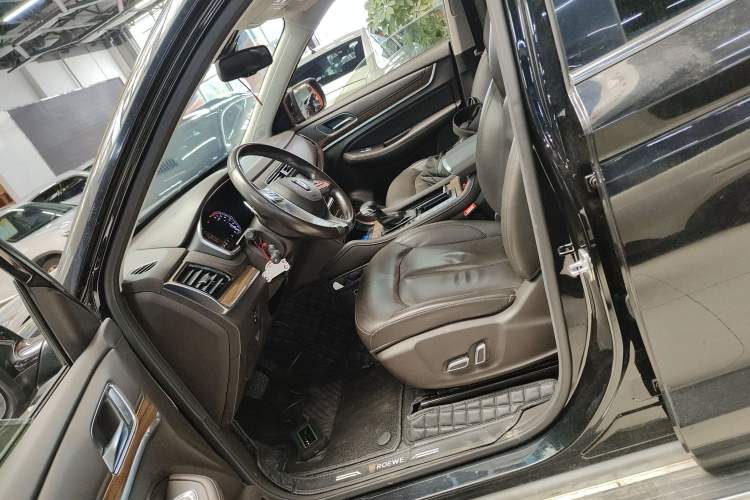 Used Roewe RX8 2019 30T Smart Connectivity Two-Wheel Drive Supreme Flagship Edition Left Front Seat