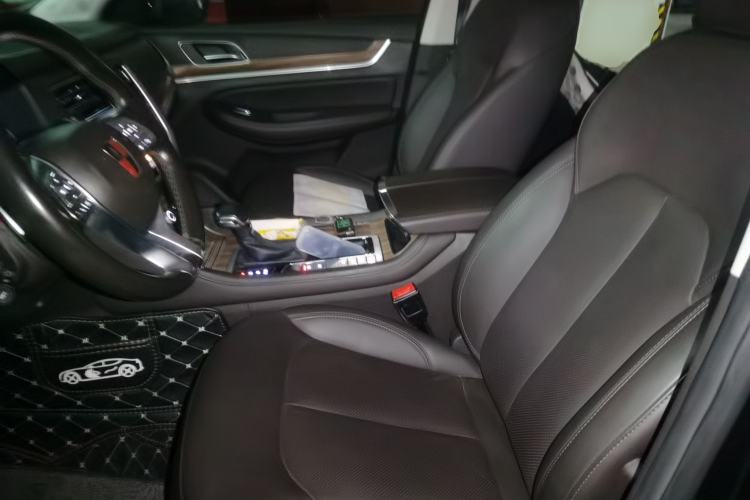 Used Roewe RX8 2019 30T Smart Connectivity Two-Wheel Drive Supreme Flagship Edition Left Front Seat