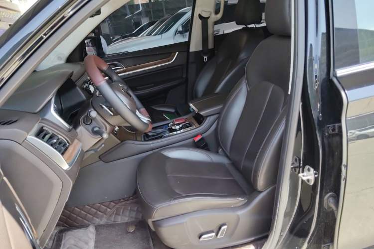 Used Roewe RX8 2019 30T Smart Connectivity Four-Wheel Drive Supreme Flagship Edition Left Front Seat