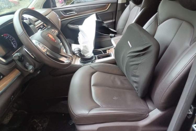 Used Roewe RX8 2019 30T Smart Connectivity Two-Wheel Drive Supreme Flagship Edition Left Front Seat